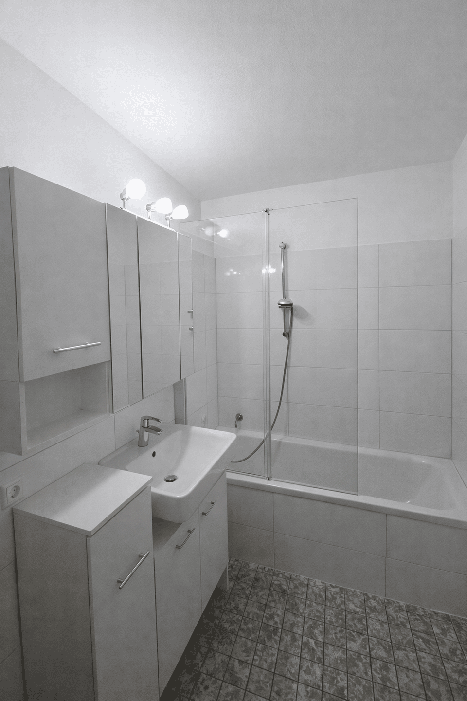 Attraktive 3-Zimmer-Wohnung mit 2 Loggien in aufstrebender Wohnlage – Nürnberg – Vorschaubild 7