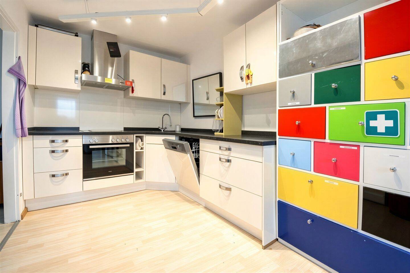 TR-Innenstadt: Vermietete 2-ZKB-Wohnung mit großem Balkon in zentraler Wohnlage – Trier – Vorschaubild 3