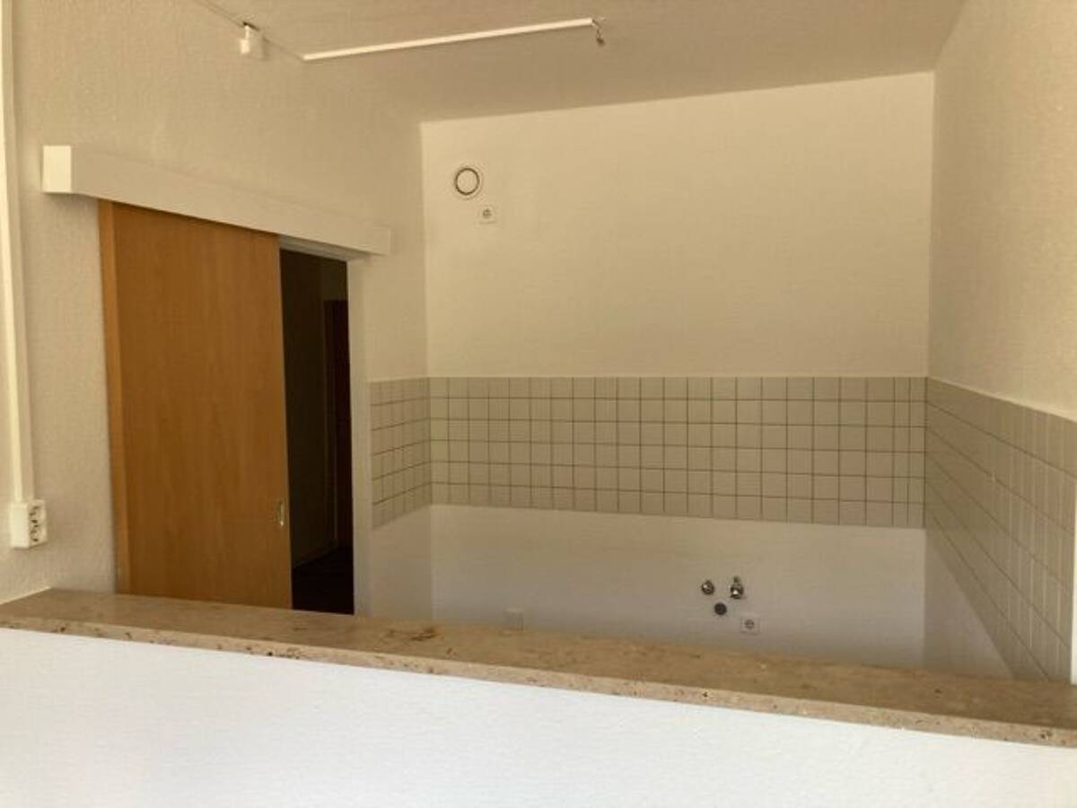 3 Zimmer im Erdgeschoß – 6842 Dessau-Roßlau – Bild 1 von 6