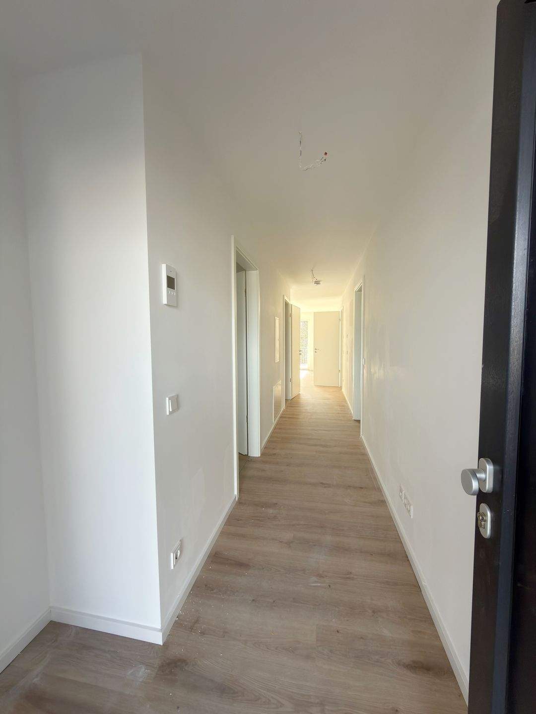 Exklusive 3-Zimmer-Neubauwohnung mit hochwertiger Ausstattung ~ Erstbezug ~ Tiefgarage ~ Aufzug ~ Sofortbezug – Nürnberg – Vorschaubild 3