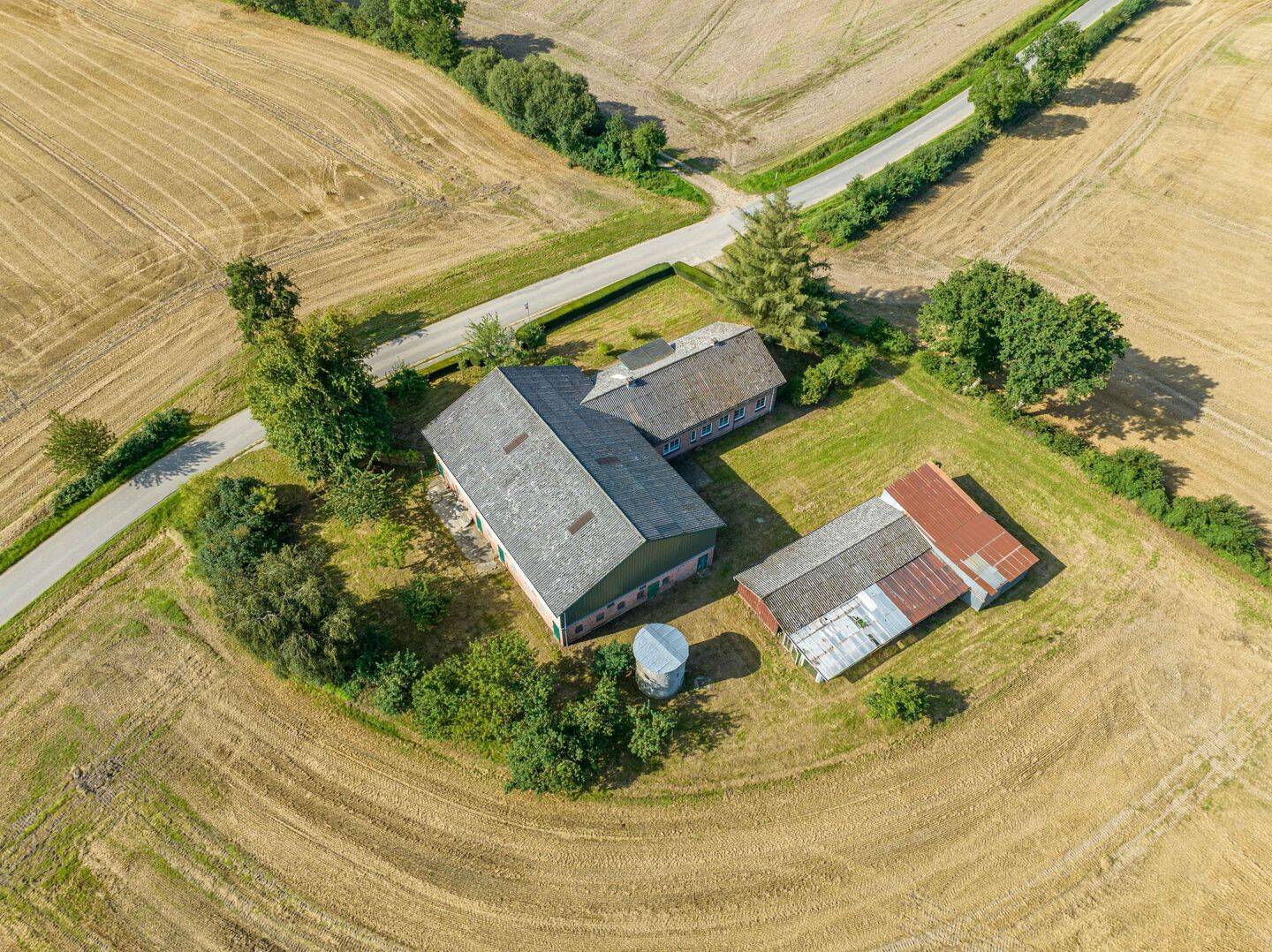 Ehemalige Hofstelle in Schleinähe mit Entwicklungspotential - 17 genehmigte Ferienwohnungen möglich – Boren – Vorschaubild 3