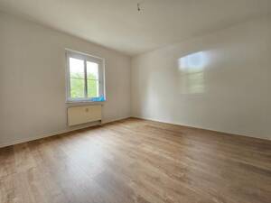 Nicht lange zögern anfragen! / Dont hesitate just send an enquiry! – 8058 Zwickau – Vorschaubild 4