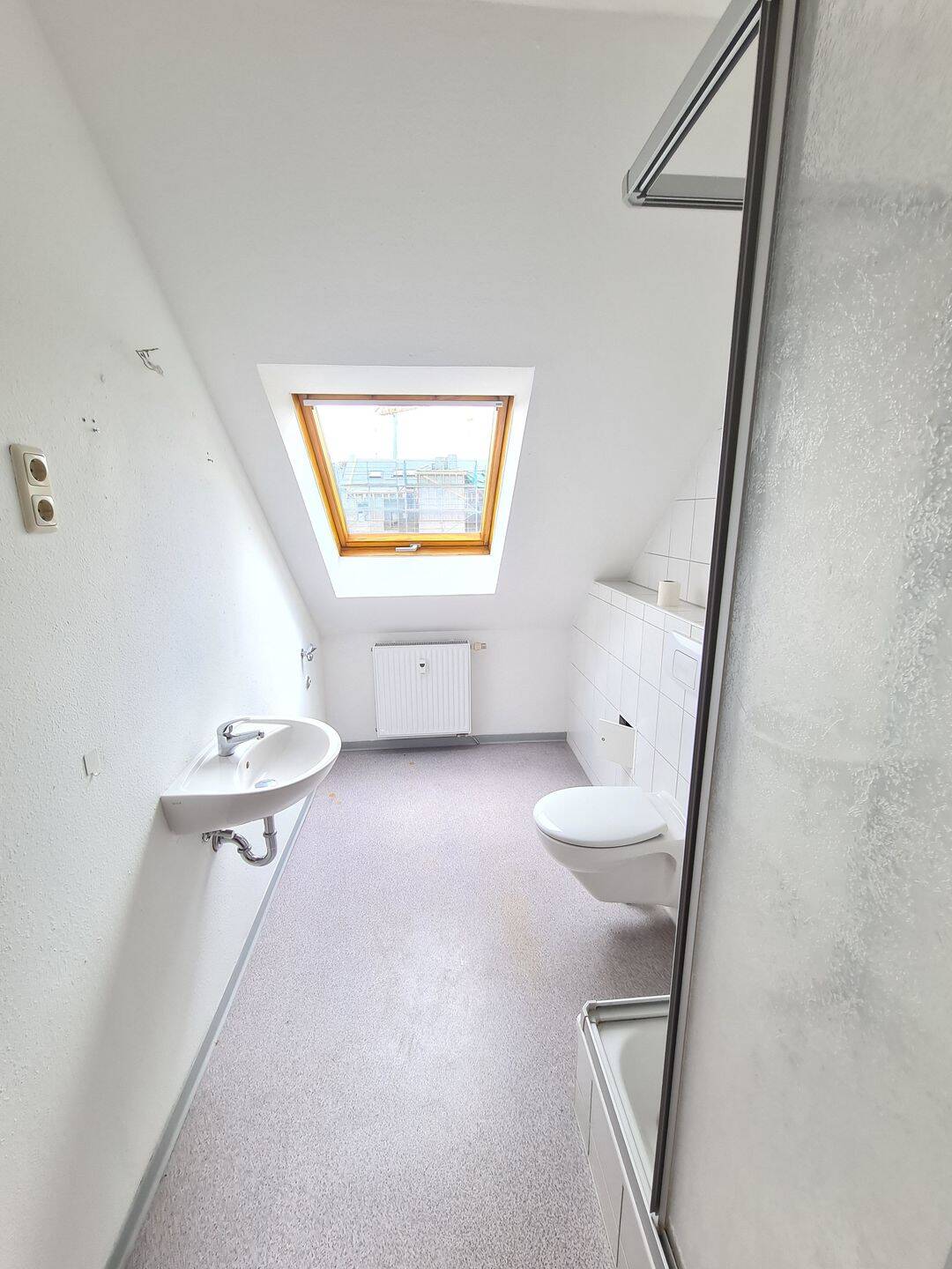 Charmante 3-Zimmer-Wohnung in Chemnitz mit Balkon – Chemnitz – Vorschaubild 7