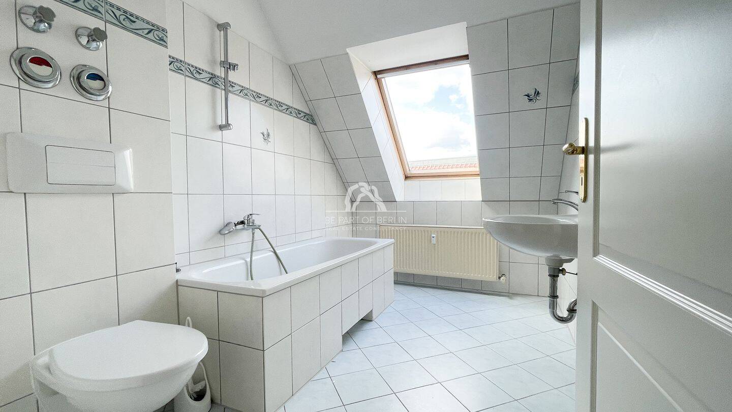 DACHGESCHOSSWOHNUNG MIT BALKON | PROVISIONSFREI – Berlin – Vorschaubild 7
