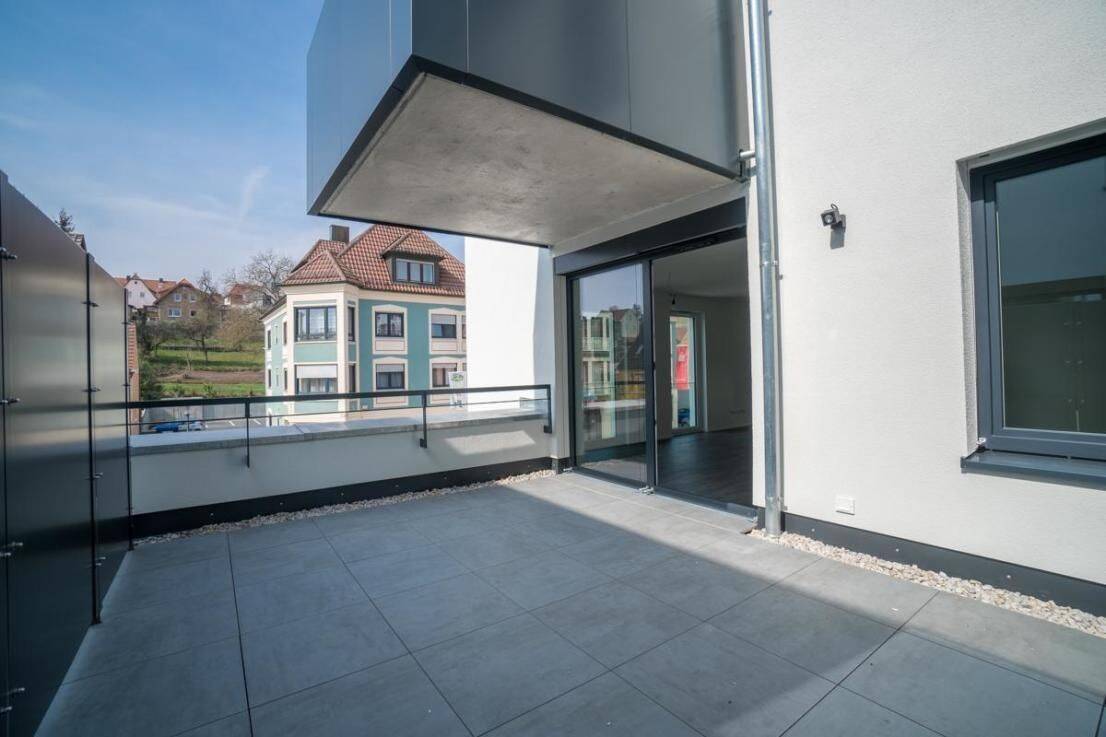 Moderne 2-Zimmerwohnung mit Terrasse und Stellplatz in Top Lage Höchberg