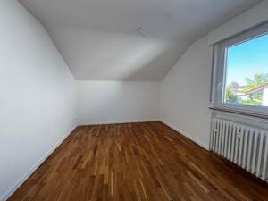 4-Zimmer-Wohnung in gepflegtem Dreifamilienhaus – 70499 Stuttgart – Vorschaubild 7
