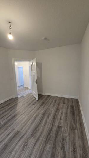 Sommer Special 2 NKM frei bei Anmietung, 2 Zimmer Wohnung in Duisburg zu vermieten – 47137 Duisburg – Vorschaubild 2
