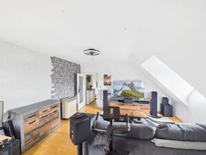 Über den Dächern der Stadt - Stilvolle Kapitalanlage in Altstadtnähe – 97072 Würzburg – Vorschaubild 2