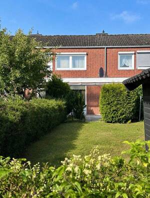 Provisionsfrei: Reihenhaus mit Garten in begehrter Wakenitznähe