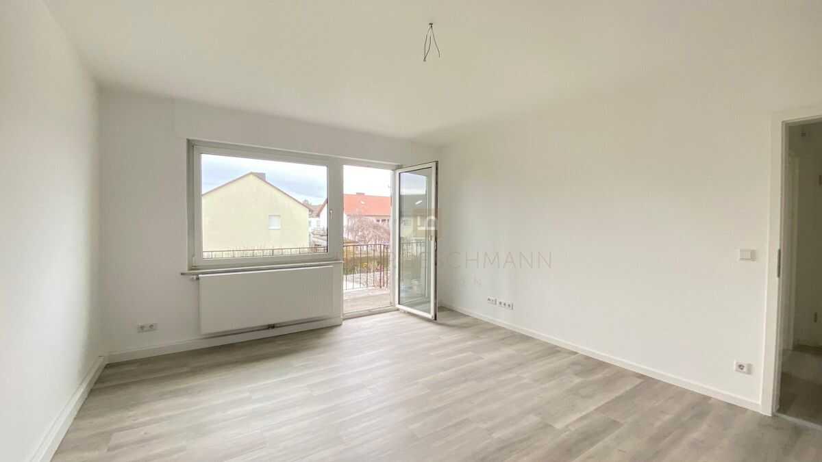 TOP renovierte 3 ZKB+Atelier mit WC im DG, ca 100 qm, Balkon, Garten, Garage, IN-Nord, Nähe TÜV – Ingolstadt – Vorschaubild 3