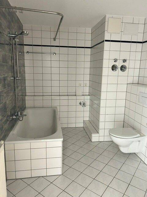+++ Charmante Dachgeschosswohnung mit Balkon und Tiefgaragenstellplatz +++ – Chemnitz – Vorschaubild 6