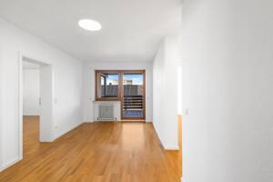 Einziehen, wohlfühlen und Regensburg genießen! 4-Zimmer-Eigentumswohnung frisch renoviert