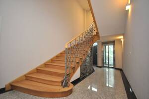 Herrschaftlich Wohnen im Altbau mit Lift und Balkon – 80469 München – Vorschaubild 5