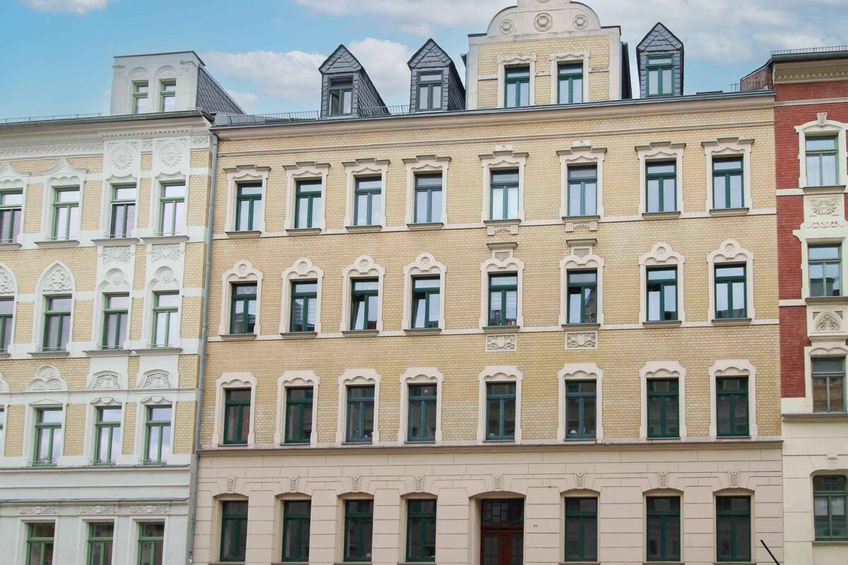 Tolle 2 Zimmer Wohnung + zentrumsnah + neu renoviert – 9113 Chemnitz – Bild 1 von 9