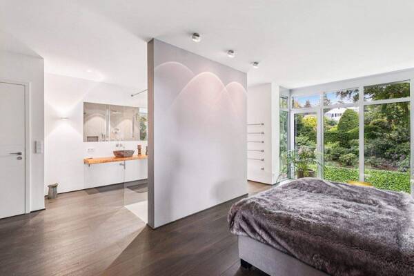Terrassenwohnung in 22587 Hamburg mit 230 m² kaufen