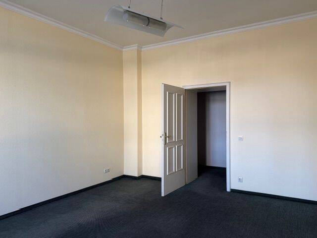 6-Zimmer-Eigentumswohnung im Jugendstilhaus, nahe Stadtpark, 90489 Nürnberg-Veilhof – Nürnberg – Vorschaubild 9