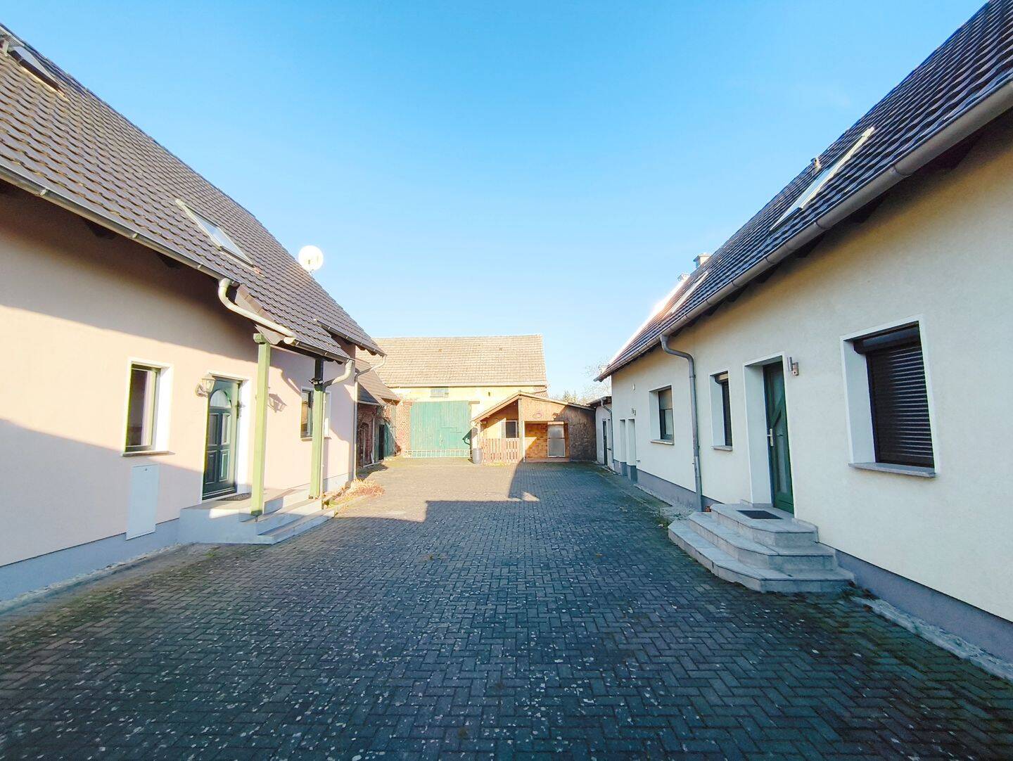 2 Häuser bezugsfertig, großes Grundstück am Lausitzer Seenland, Vermietung – Elsterheide – Vorschaubild 4