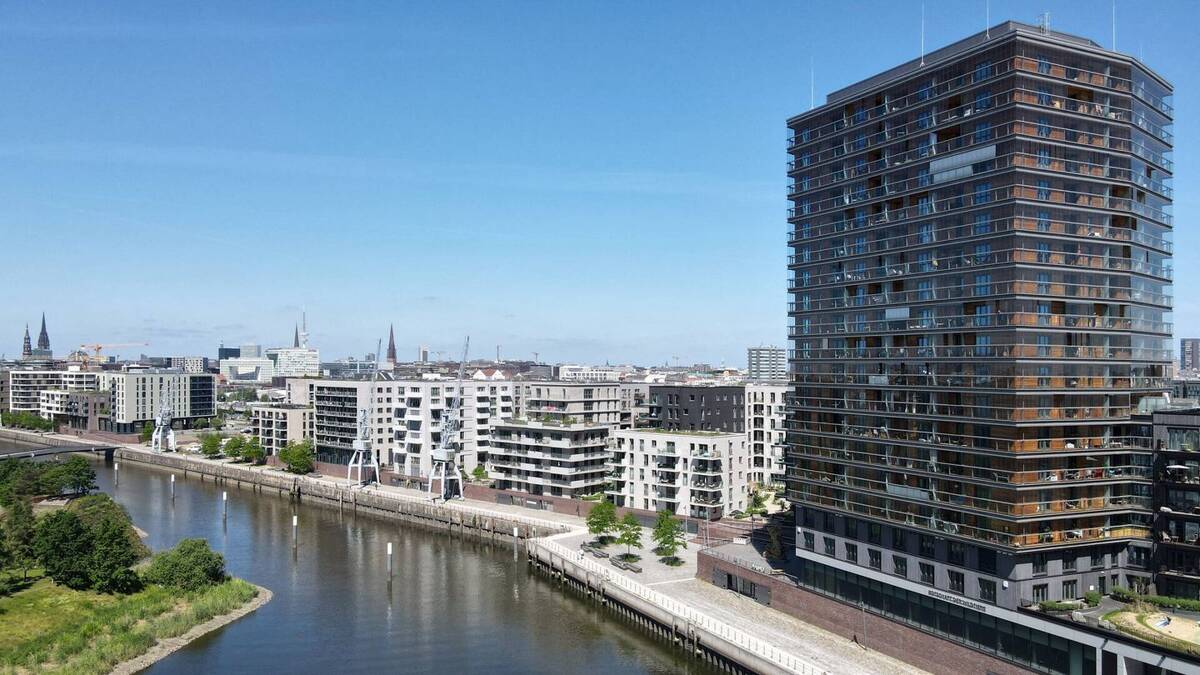 Traumhafte Wohnung in exklusiver Lage mit fabelhaftem Ausblick und Ausstattung in der Hafencity! – 20457 Hamburg – Bild 1 von 9