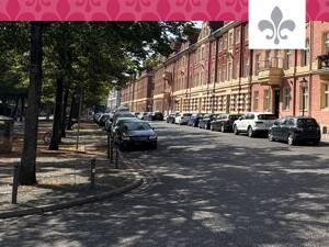 AM BASSINPLATZ MEHRFAMILIENHAUS MIT POTENZIAL DENKMAL IM ZENTRUM POTSDAMS