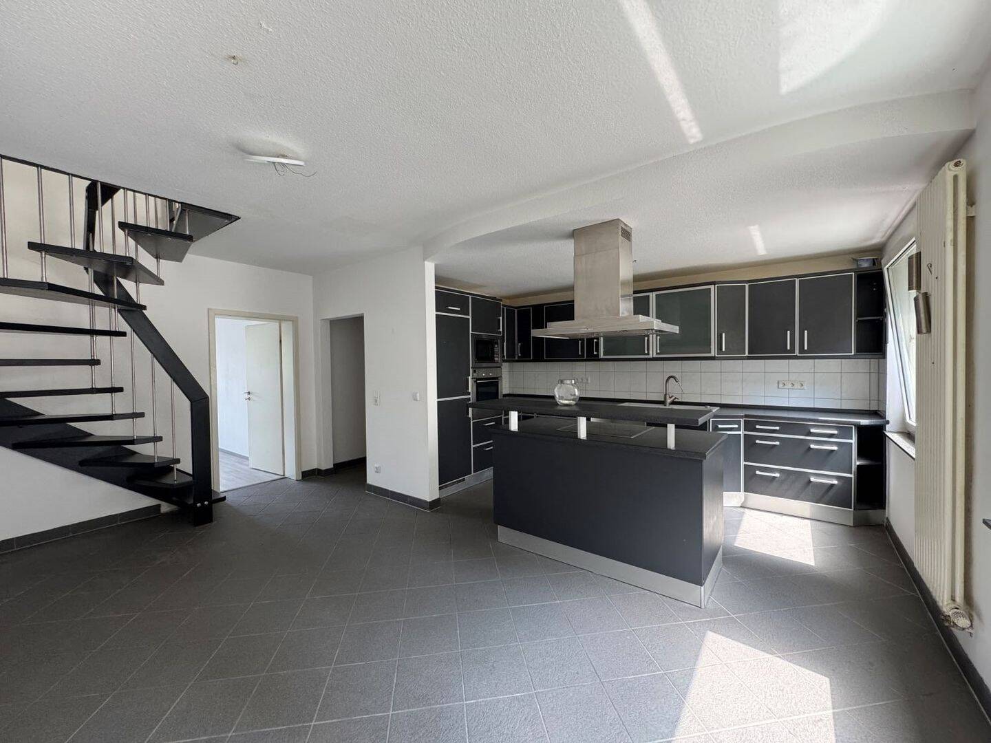 Moderne Maisonettewohnung mit 3 Zimmern - ca. 110 m² Wohnfläche auf zwei Ebenen – Wuppertal – Vorschaubild 2