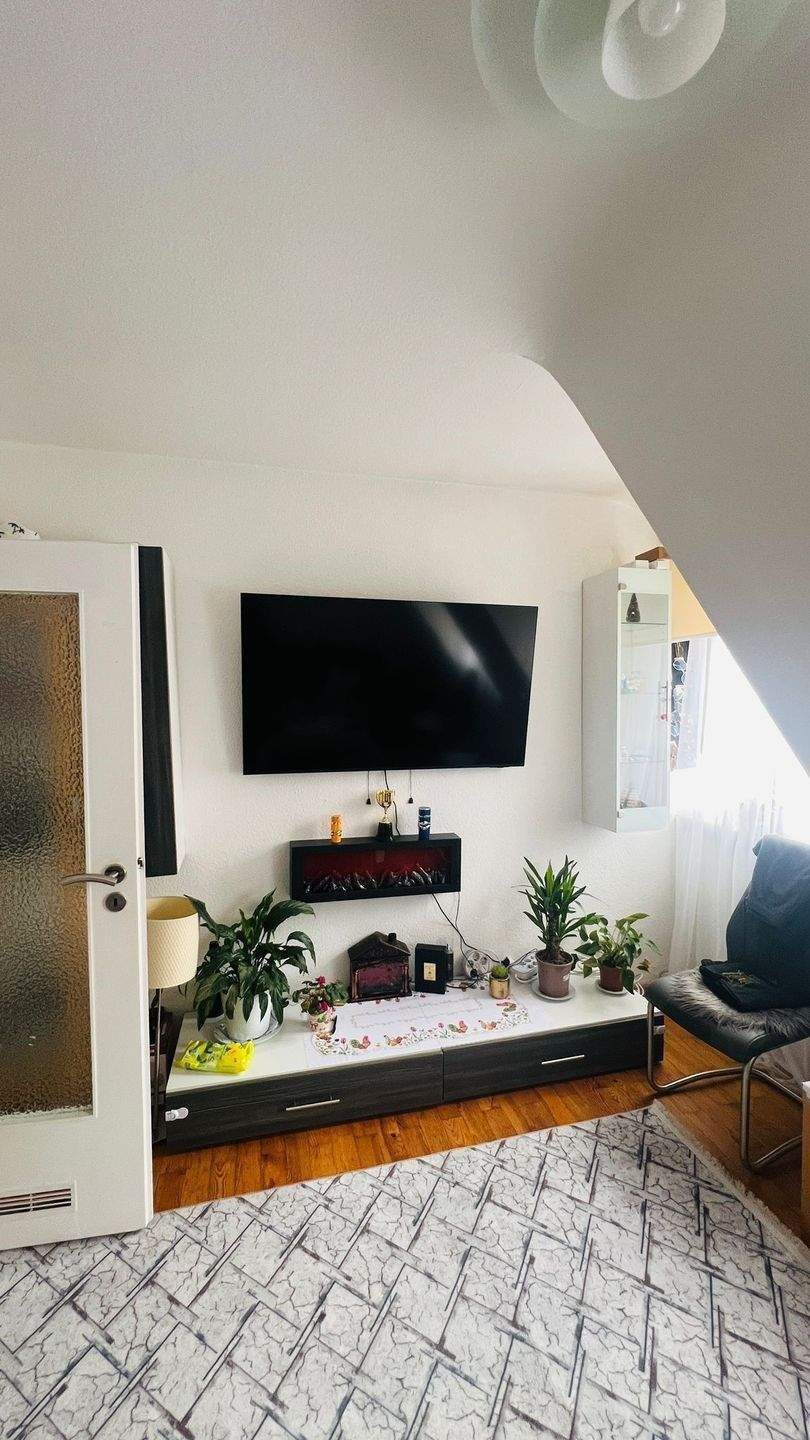 Sehr schöne 2-Zimmer-Wohnung im Herzen der Altstadt – Nürnberg – Vorschaubild 3