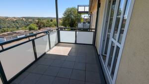 Wohnen mit Aussicht: Helle 2-Zimmer-Wohnung mit großem Balkon und Burgblick – 97877 Wertheim – Vorschaubild 4