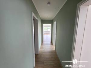 BERK Immobilien - Moderne 2-Zimmer-Dachgeschosswohnung mit Balkon in Feldrandlage von Mainhausen-Zellhausen – 63533 Mainhausen – Vorschaubild 8