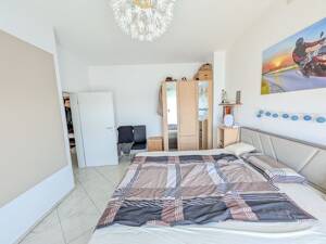 Traumpenthouse mit Panoramablick & Kamin: Exklusives Dachgeschoss-Wohnen in bester Lage Erlangens – 91052 Erlangen – Vorschaubild 9