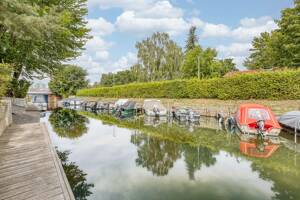 Bezugsfreie 1-Zimmer-Wohnung mit Parkplatz Nahe Klein-Venedig