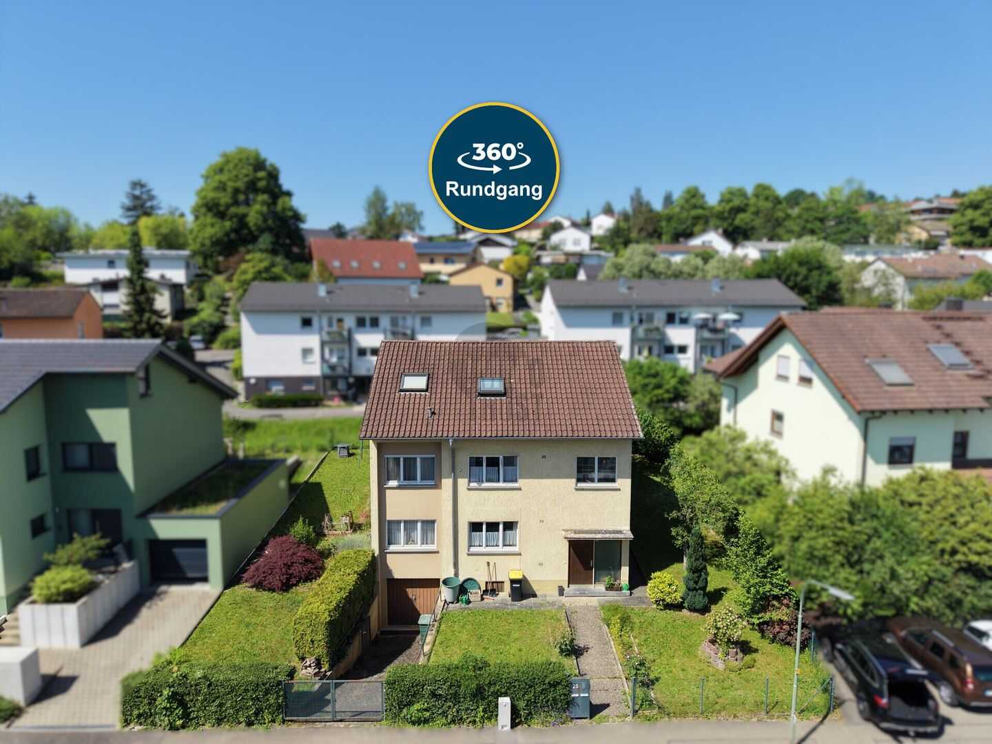 DREIFAMILIENHAUS IN RUHIGER LAGE VON PFORZHEIM BRÖTZINGEN: TOP-LAGE, GARTEN & ENTWICKLUNGSCHANCE!