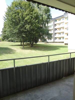 Renovierte 3 Zimmer-Wohnung mit Balkon – 38228 Salzgitter – Vorschaubild 2