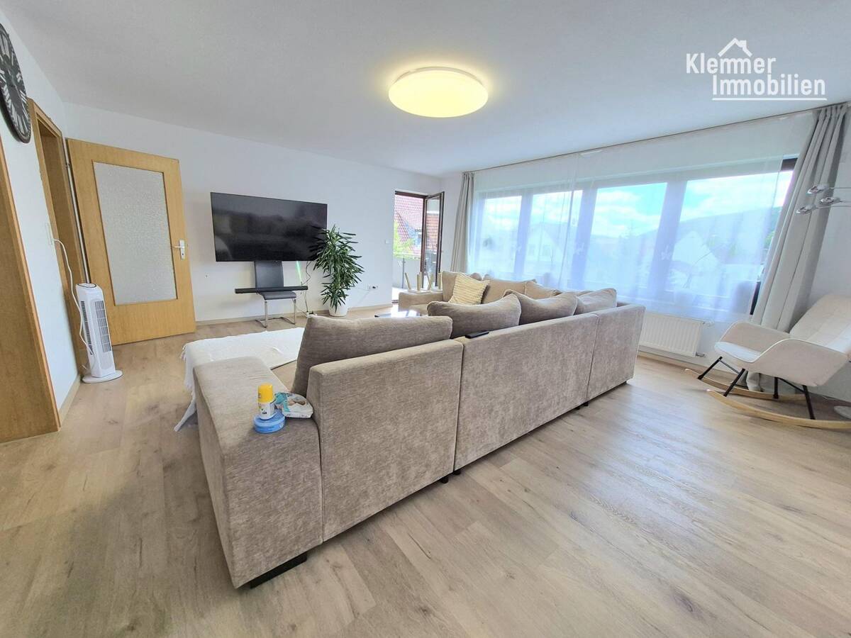 Moderne und helle 4-Zimmer-Wohnung in beliebter Lage von Wombach! – 97816 Lohr am Main – Bild 1 von 9