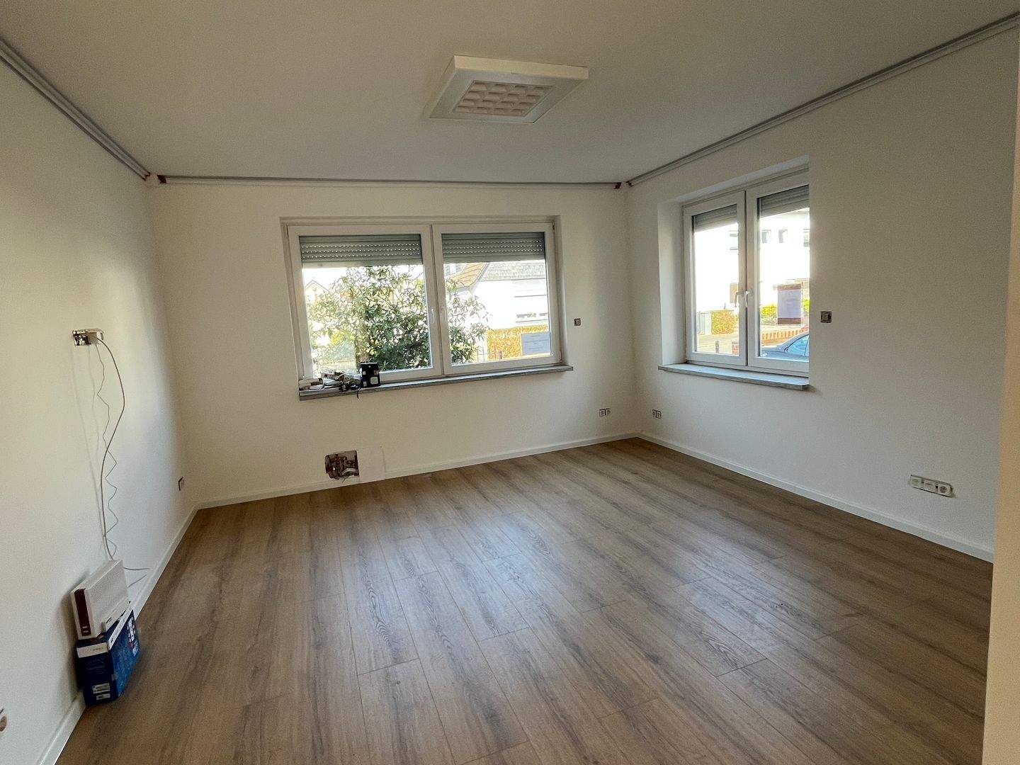 Modernisierte Doppelhaushälfte mit hochwertiger Ausstattung, Garten und E-Auto-Ladestation – Bremen – Vorschaubild 5