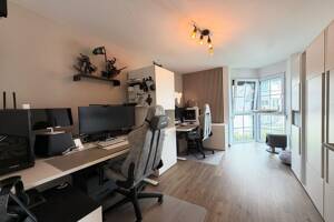 Moderne 3 Zi. Erdgeschosswohnung mit Balkonterrasse, Panoramablick & PKW Stellplatz in ruhiger Lage – 86643 Rennertshofen – Vorschaubild 6