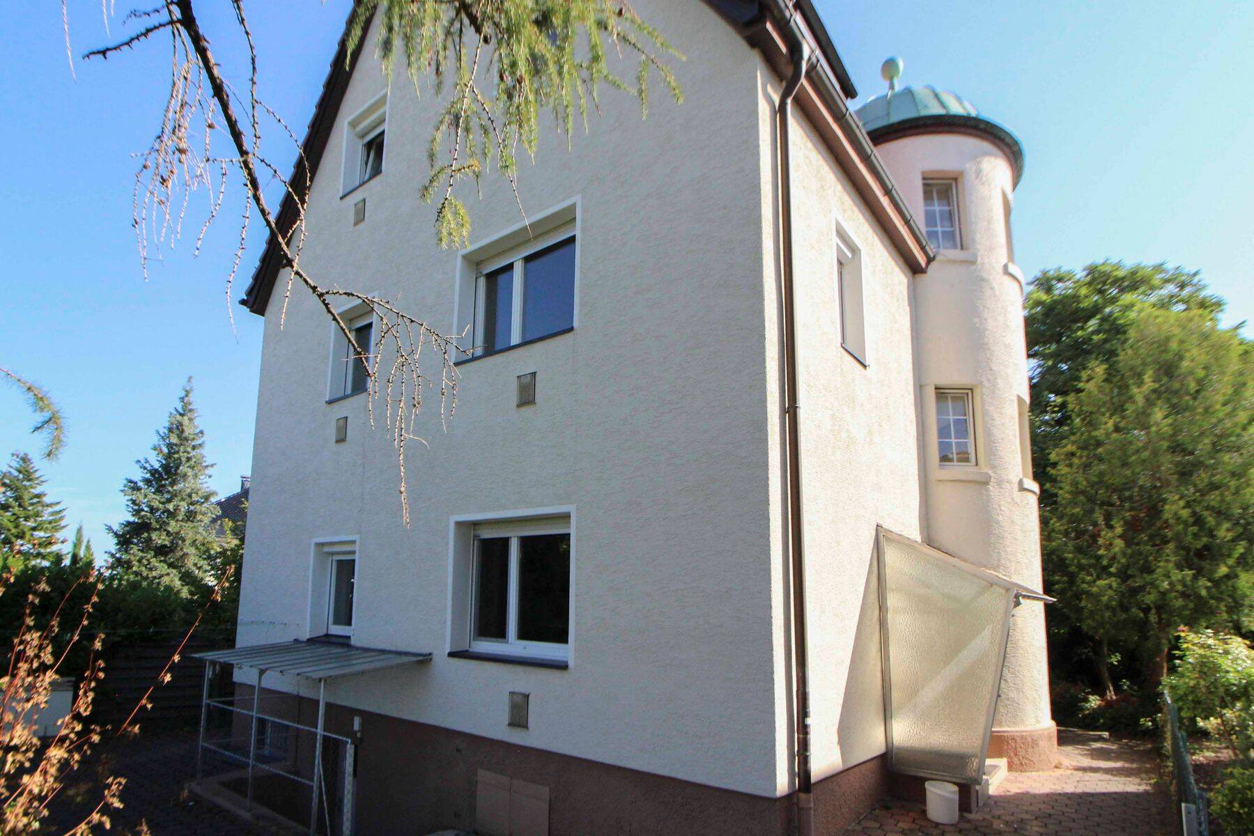 Interessantes MFH mit Wertsteigerungspotenzial und großem Garten in Top-Lage von Stuttgart – Stuttgart – Vorschaubild 3