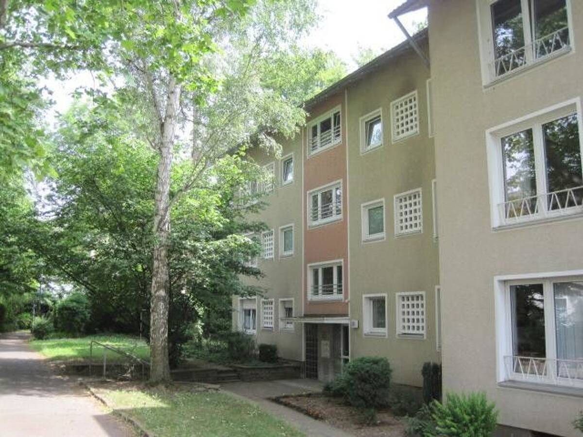 Auf gute Nachbarschaft: 2-Zimmer-Wohnung mit Mietergarten – 53173 Bonn – Bild 1 von 8
