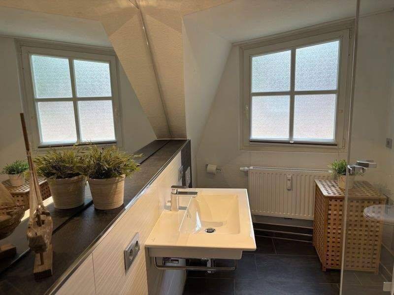 Fast am Strand! Atelier-Wohnung über2 Ebenen – Timmendorfer Strand – Vorschaubild 7
