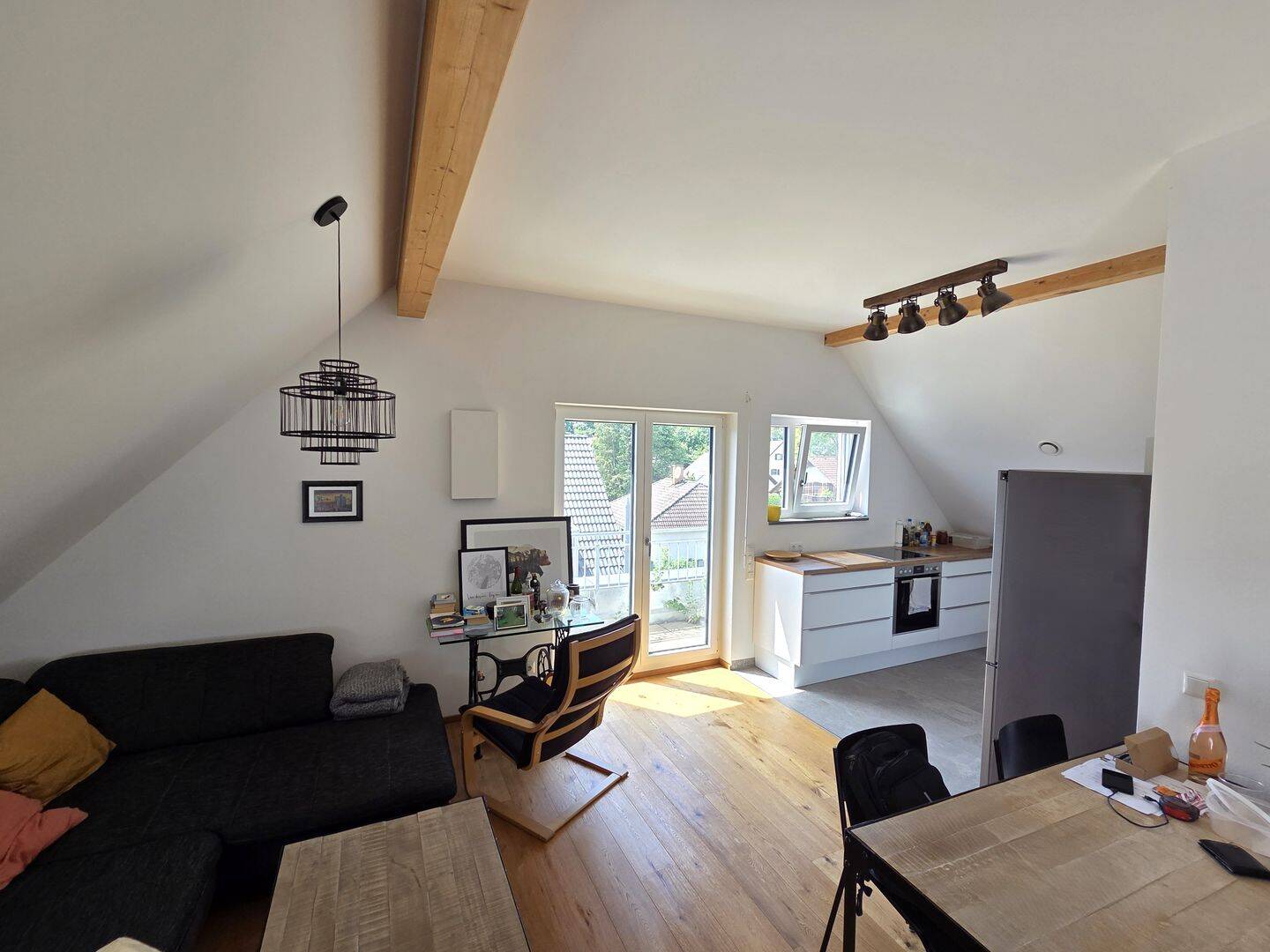 Moderne 2 Zimmer Dachgeschoss Wohnung in München-Aubing! – München – Vorschaubild 2