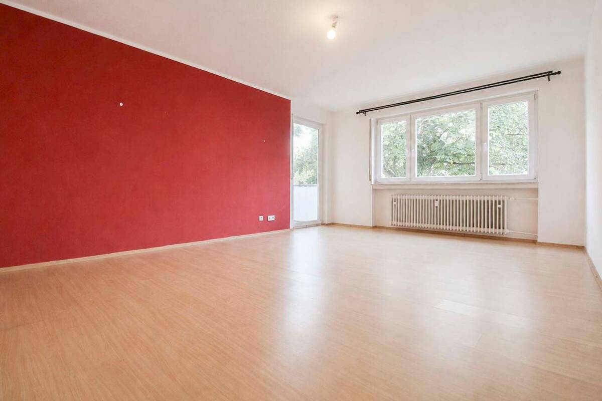 Helle 3-Zimmer-Wohnung in Wiesbaden-Nordenstadt mit Balkon und zwei Außenstellplätzen – 65205 Wiesbaden – Bild 1 von 9
