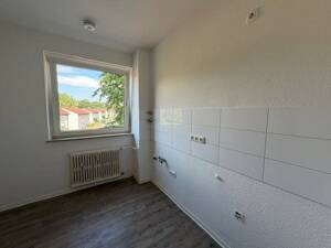 Gut aufgeteilte 2-Zimmer-Wohnung mit Balkon in grüner Lage! – 45309 Essen – Vorschaubild 4