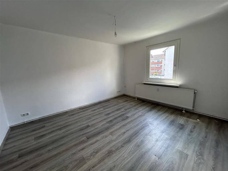 Renovierte 2 Zimmer Wohnung in zentraler Lage von Bremerhaven – Bremerhaven – Vorschaubild 2