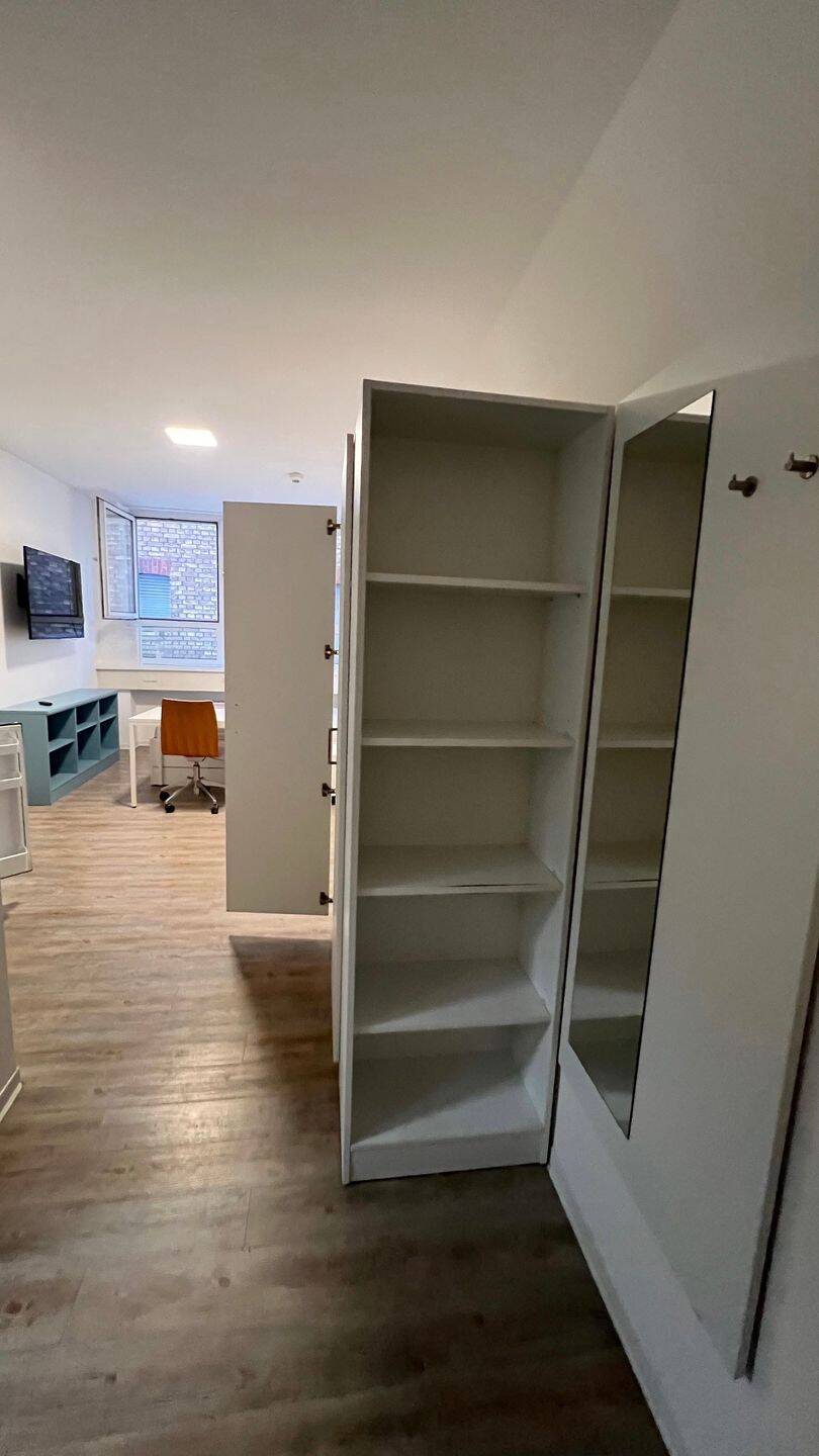 Möbliertes 1-Zimmer-Apartment – All Inclusive – 24 m2 – zentrale Lage– Nachmieter gesucht – Stuttgart – Vorschaubild 4