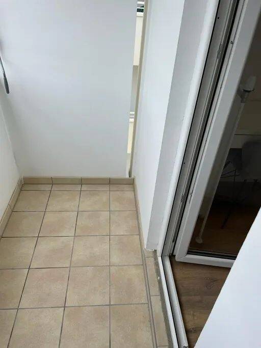 Schönes WG Zimmer mit Balkon und super Anbindung – München – Vorschaubild 9