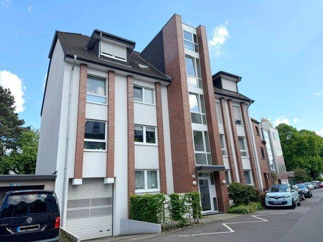 Gut aufgeteilte 3-Zimmer-Wohnung mit Tiefgaragenstellplatz in top Lage von MG-Windberg!