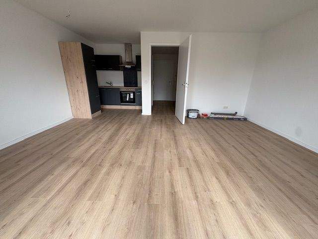 FRISCH SANIERT! 1-Raum-Wohnung mit großem Balkon und Einbauküche – Chemnitz – Vorschaubild 9