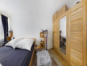 Vermietete 3-Zimmer-Wohnung mit Süd-Balkon, Aufzug und Stellplatz in gefragter Lage von Frankfurt-Oberrad – 60599 Frankfurt am Main – Vorschaubild 4