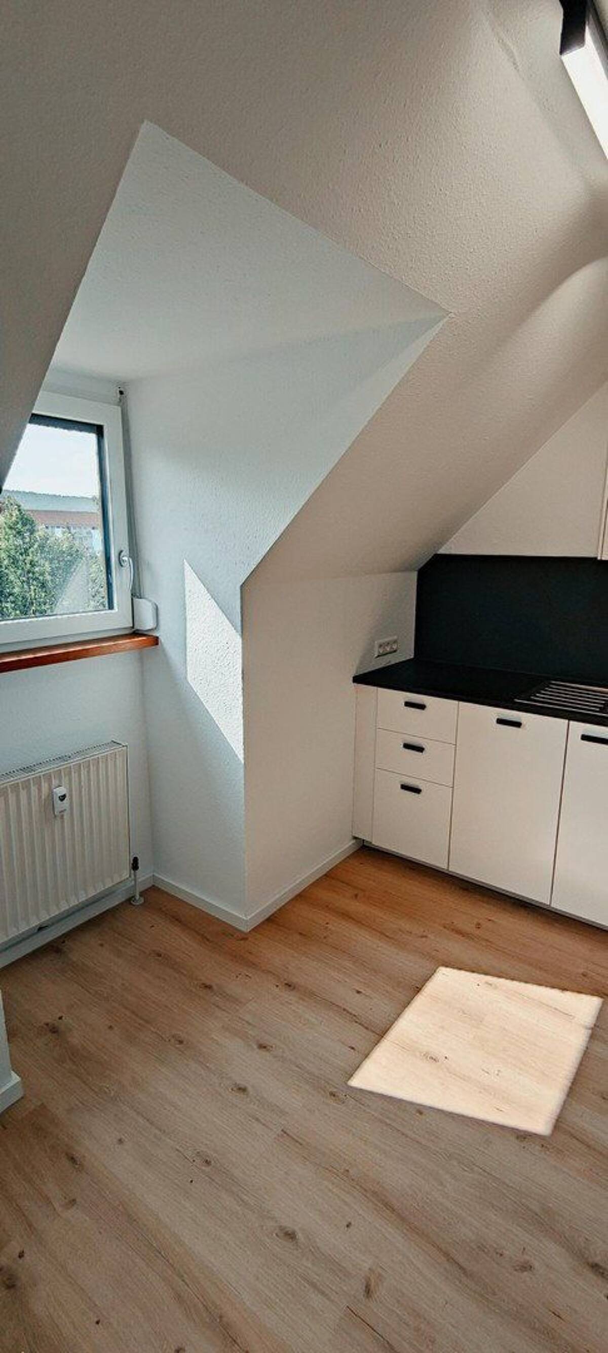 Erstbezug nach Renovierung 2,5 Zimmer Maisonette Wohnung – 71263 Weil der Stadt – Bild 1 von 9