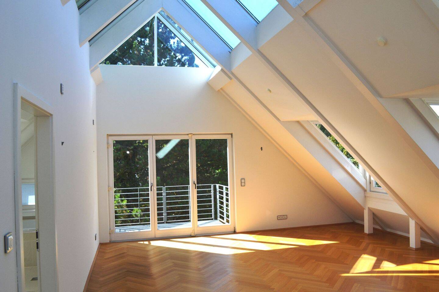 3.5 Zimmer-Designer-Penthouse im alten Dorfkern von München-Obermenzing an der Würm - provisionsfrei vom Vermieter – München – Vorschaubild 9