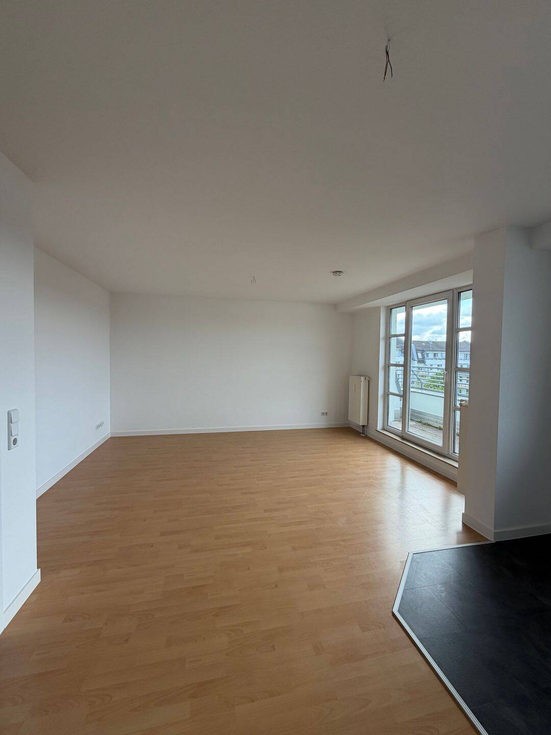 Moderne 2-Raum-Wohnung mit sonnigem Balkon – Chemnitz – Vorschaubild 7