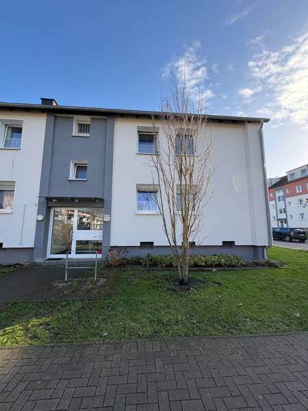 Ankommen, Einziehen & Wohlfühlen - diese gemütliche, renovierte 3,5 Raum Wohnung erwartet Sie!